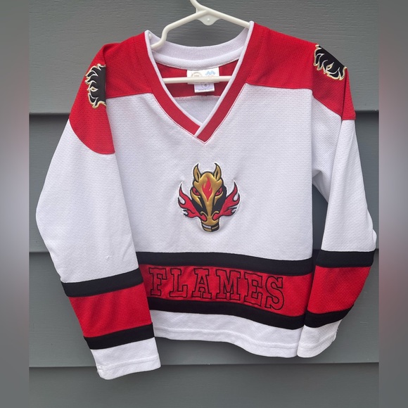 Vintage Calgary Flames Jersey / Kids Size 6 - Picture 2 of 9
